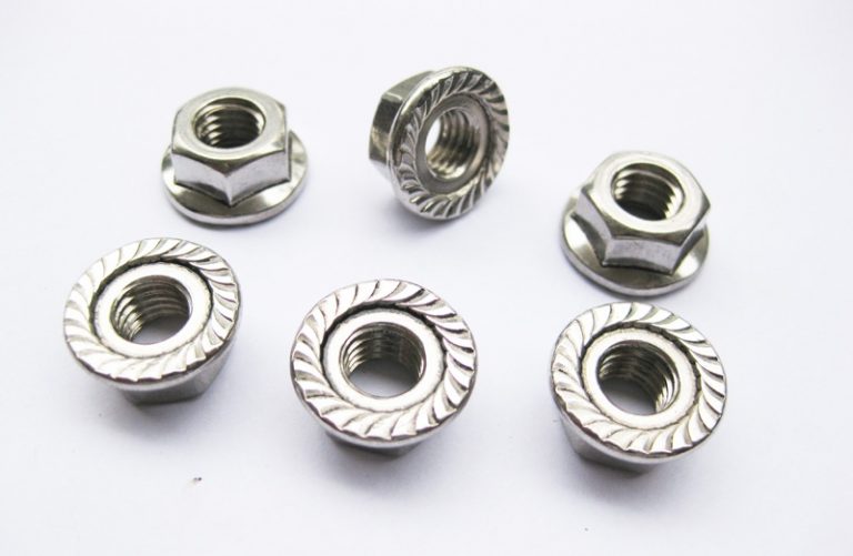 Đai ốc (Ecu) liền long đen