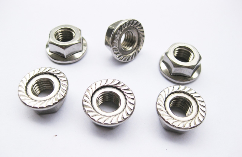 ĐAI ỐC (ECU) LIỀN LONG ĐEN